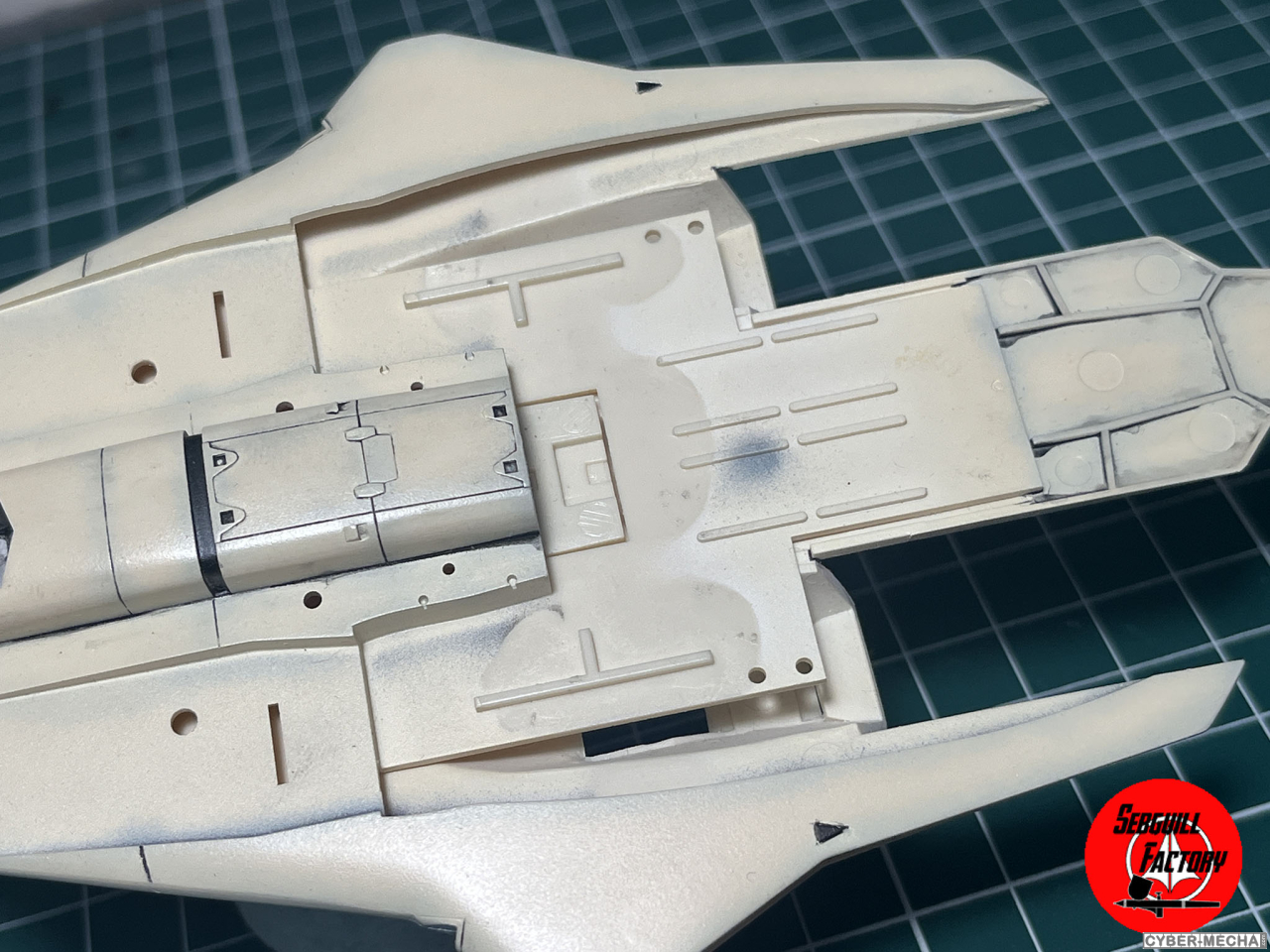 [Hasegawa] 1/72 - YF-19 (Macross Plus) 1724101634