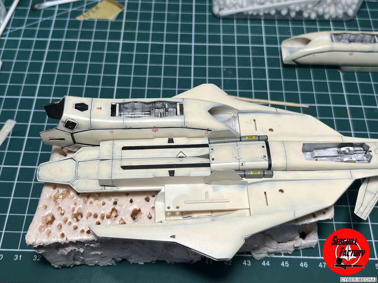 [Hasegawa] 1/72 - YF-19 (Macross Plus) - Page 2 1725726031